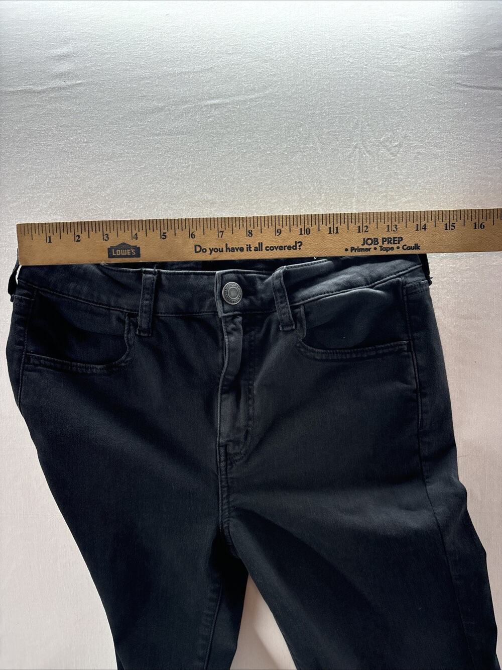 American Eagle Jeans Women’s Size 10‎ Regular Black Denim Distressed Style